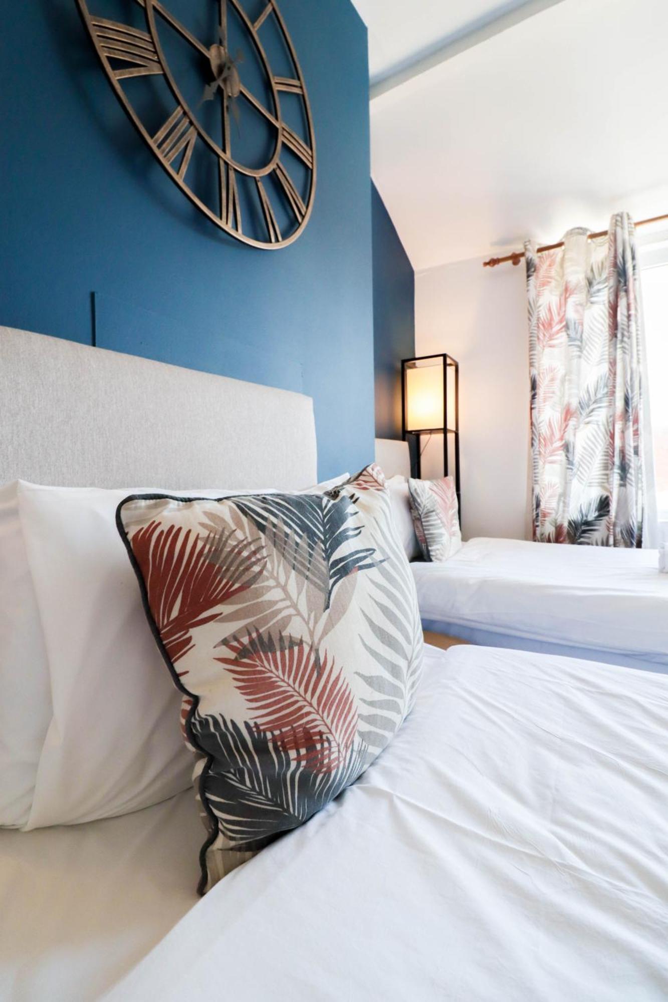 Prime 4-Bedroom House In The Heart Of The City Apartment