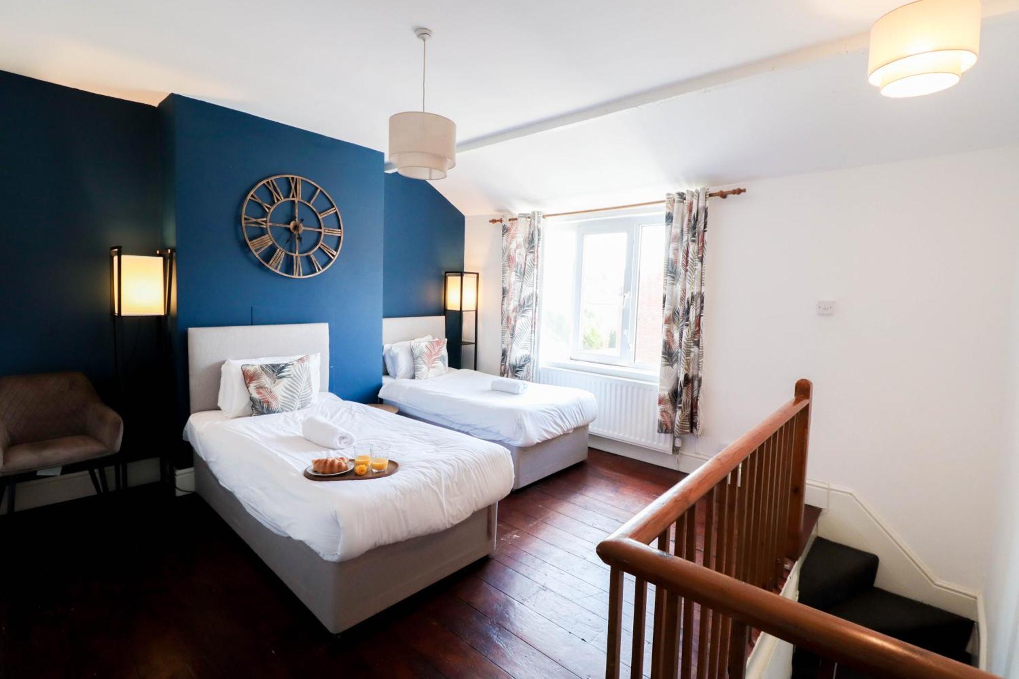 Prime 4-Bedroom House In The Heart Of The City * Coventry