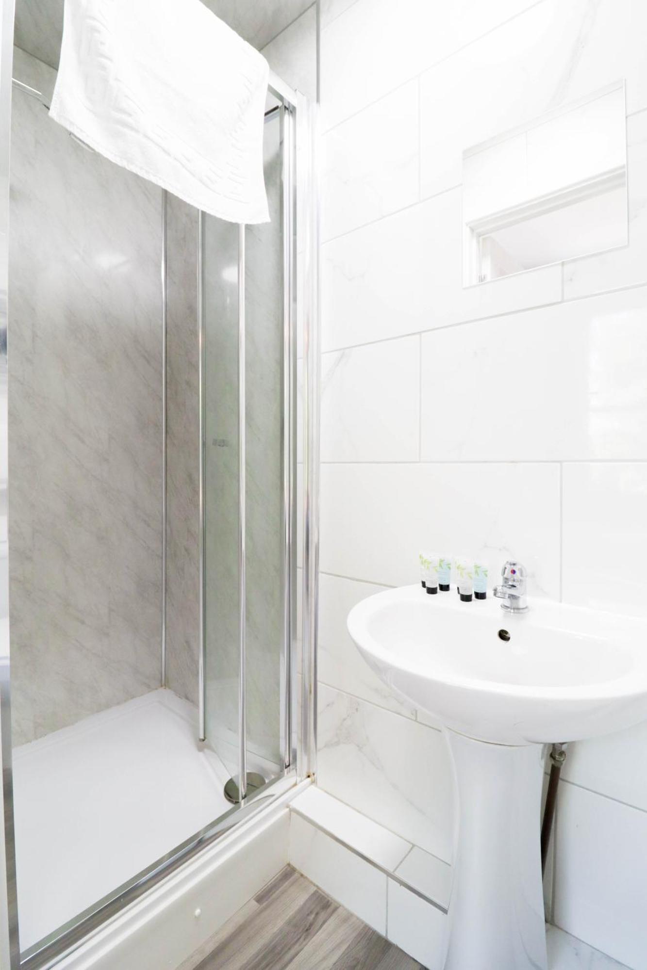 Prime 4-Bedroom House In The Heart Of The City