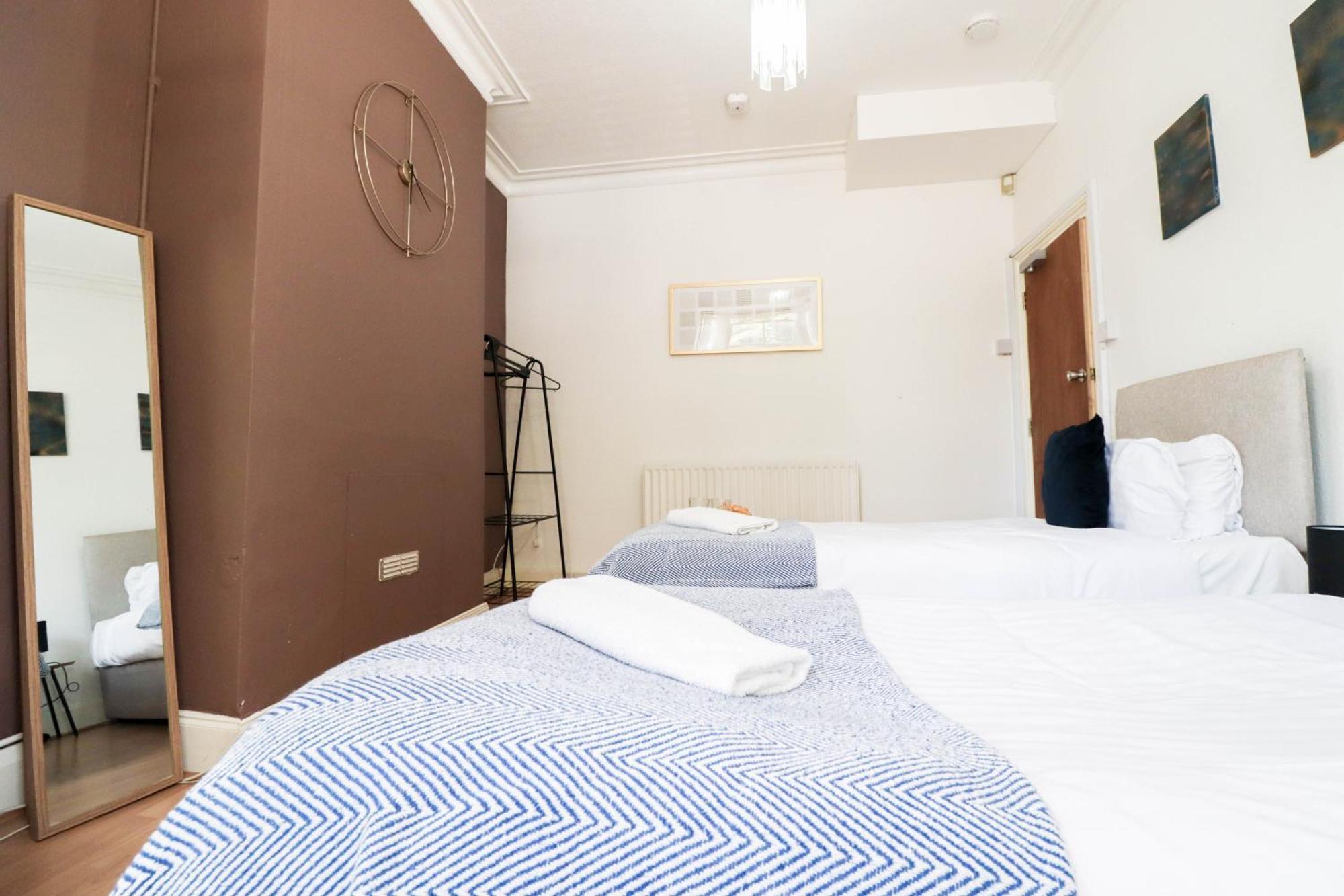 Prime 4-Bedroom House In The Heart Of The City