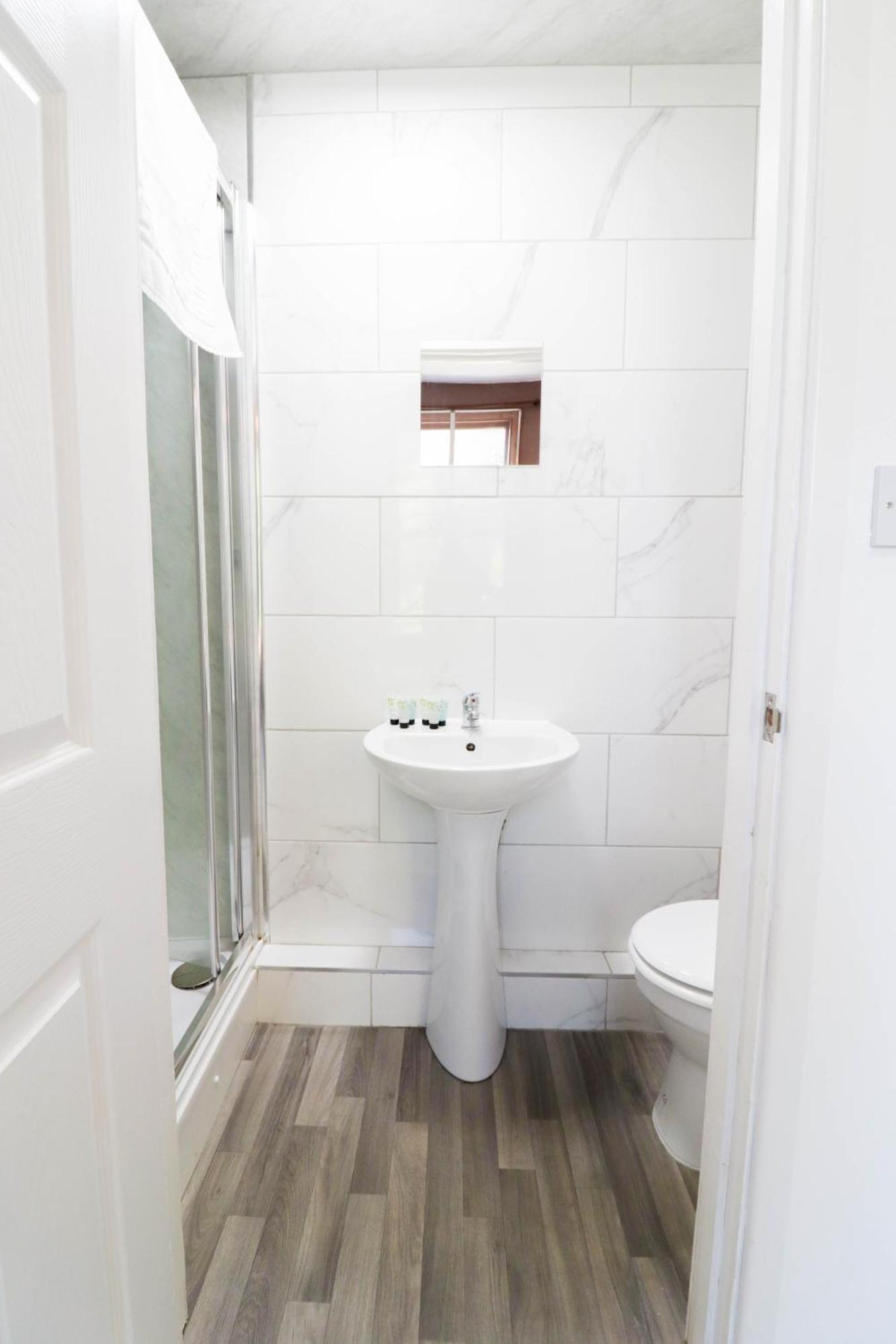 Prime 4-Bedroom House In The Heart Of The City Coventry