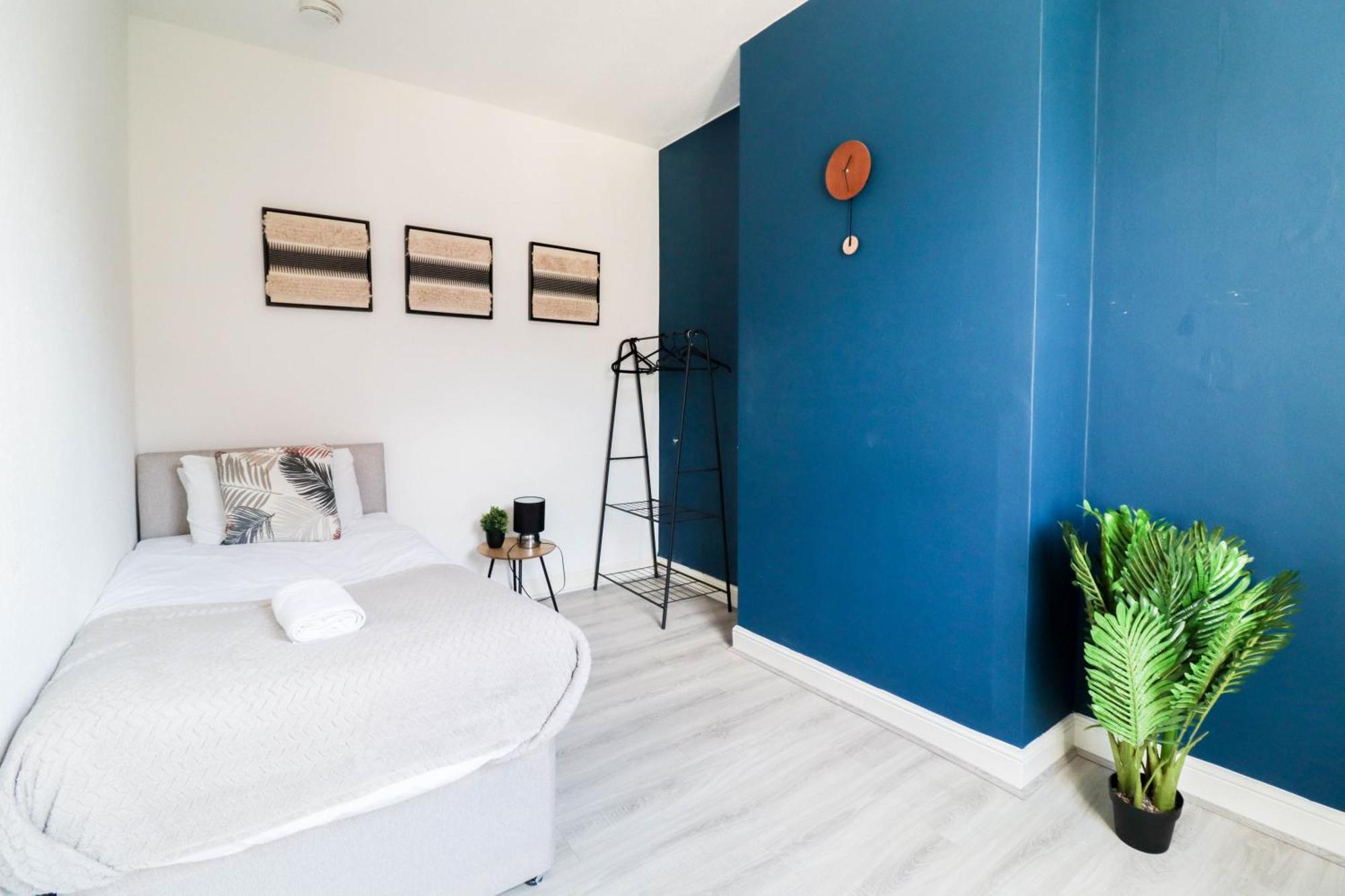Prime 4-Bedroom House In The Heart Of The City