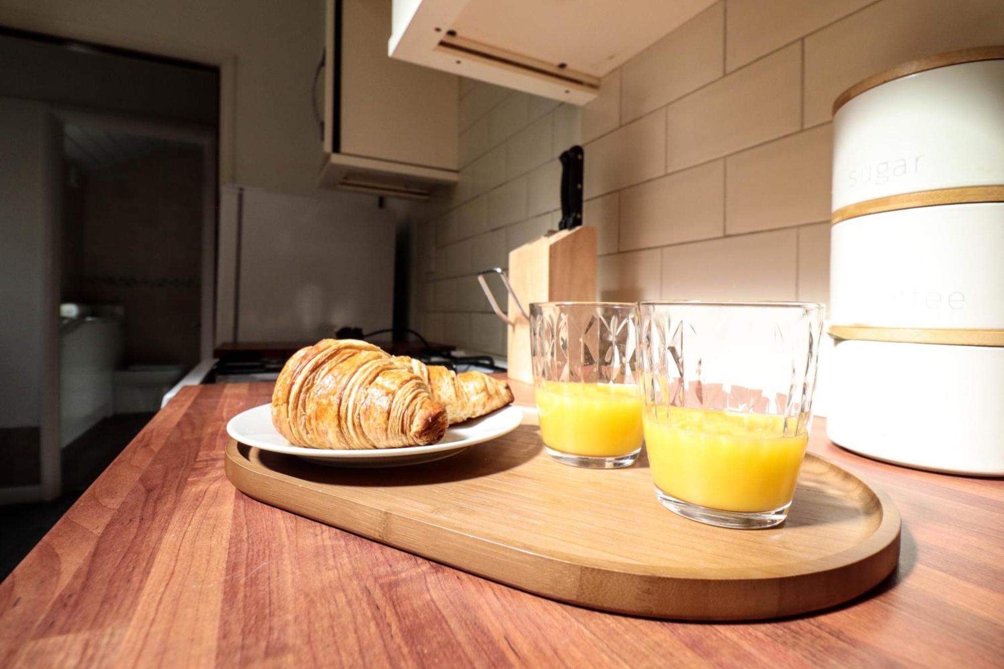 Apartment Prime 4-Bedroom House In The Heart Of The City *