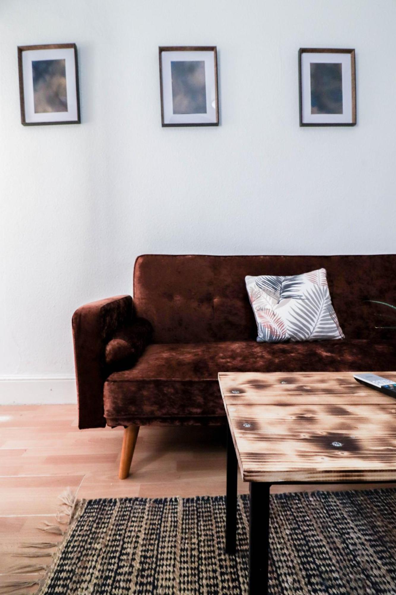 Prime 4-Bedroom House In The Heart Of The City Apartment