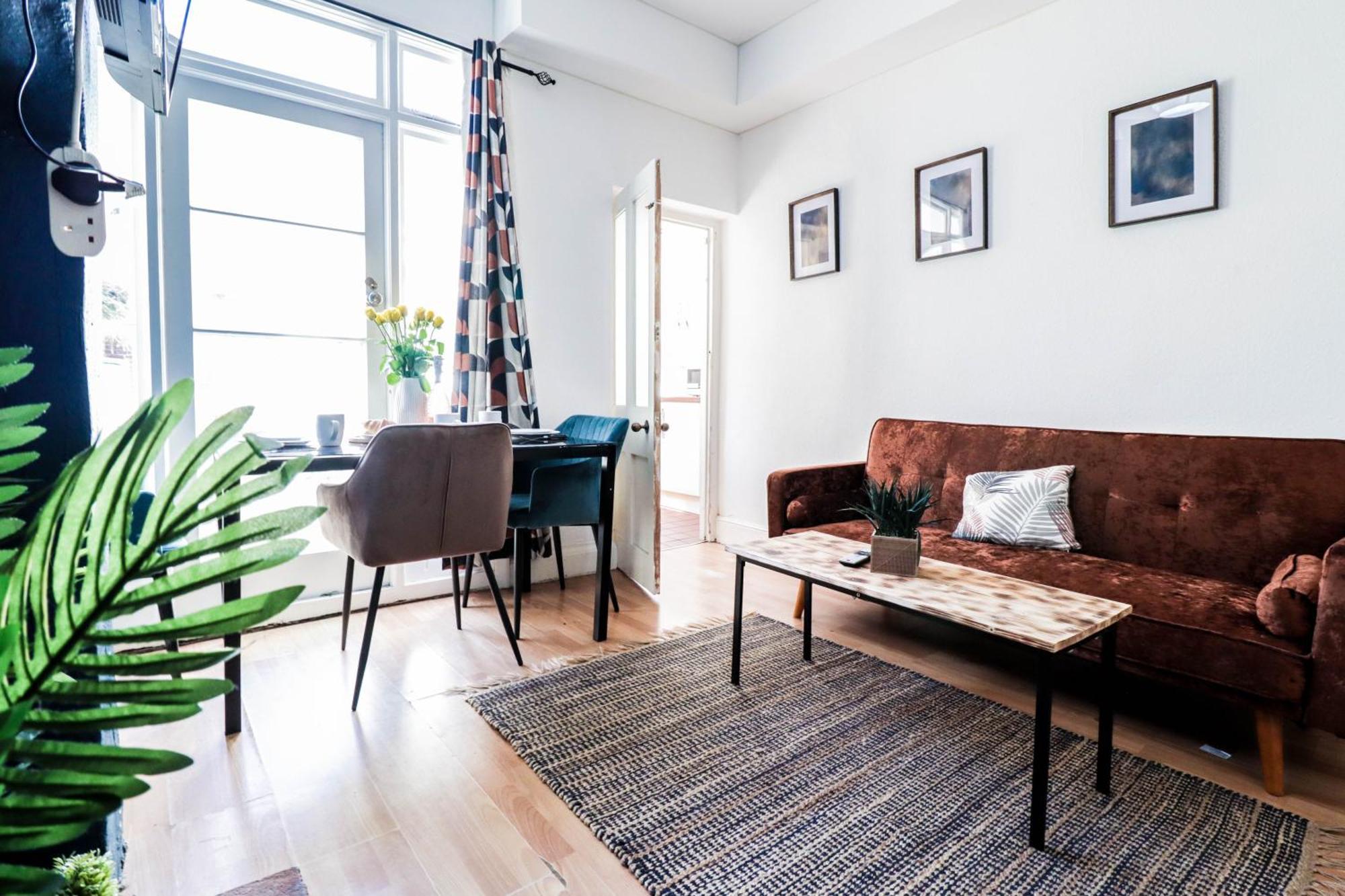 Prime 4-Bedroom House In The Heart Of The City