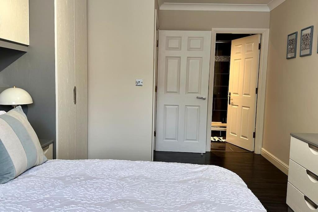 Apartamento Stylish Flat In Gated Community *