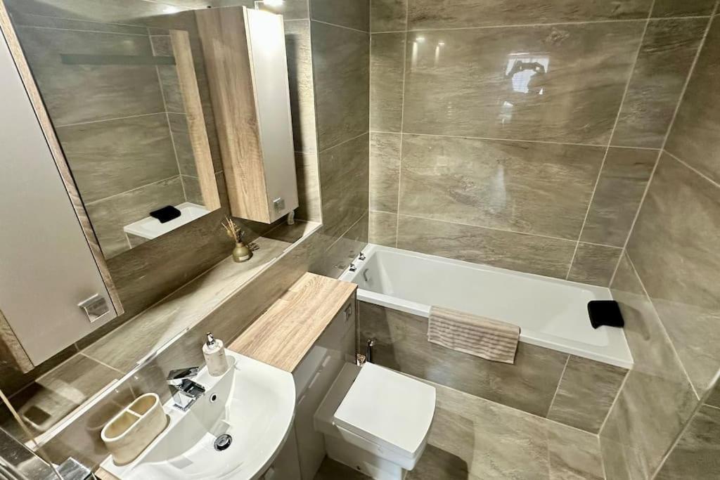Apartamento Stylish Flat In Gated Community *