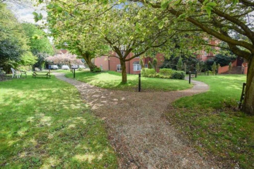 Stylish Flat In Gated Community