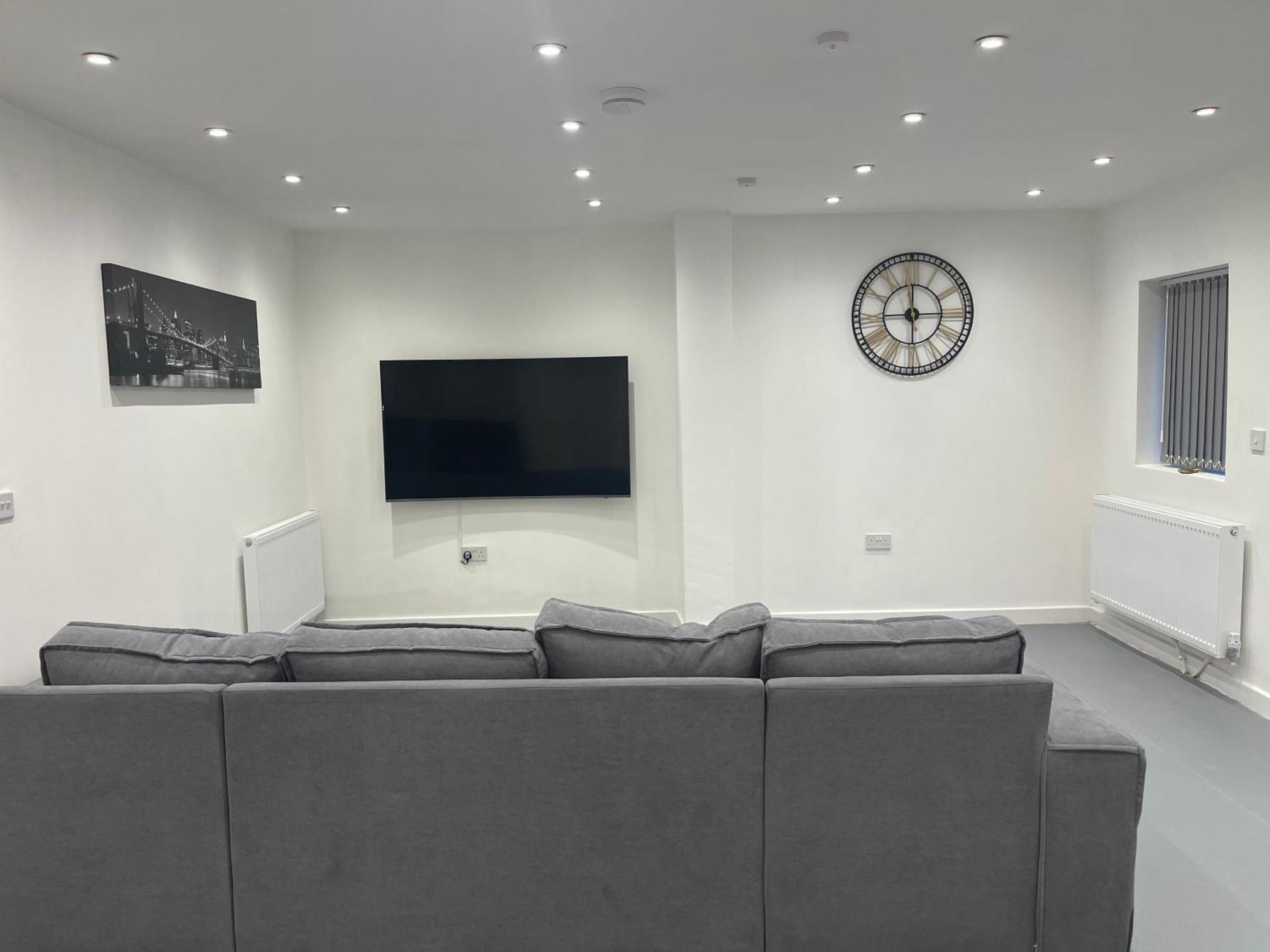 Bede Road Serviced Apartment *