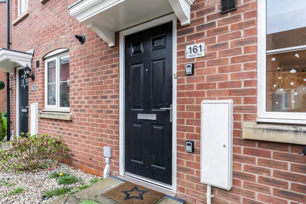 Anglian Retreat - Close To Centre - Free Parking, Fast Wifi And Smart Tv By Yoko Holiday home