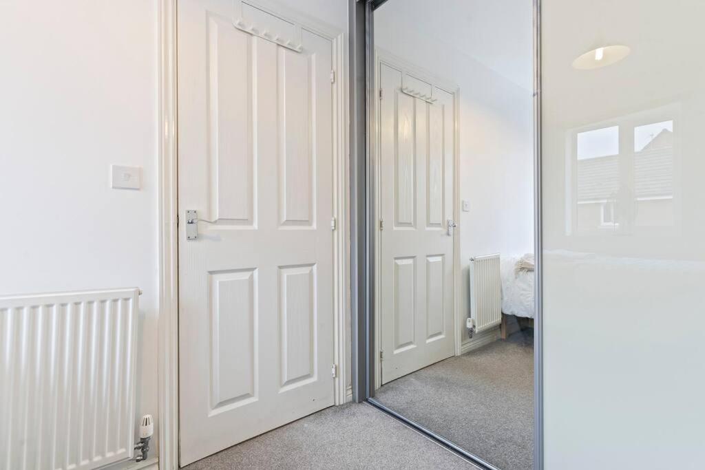 Anglian Retreat - Close To Centre - Free Parking, Fast Wifi And Smart Tv By Yoko Coventry