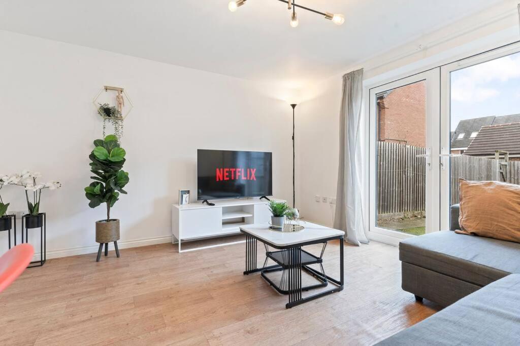 Anglian Retreat - Close To Centre - Free Parking, Fast Wifi And Smart Tv By Yoko