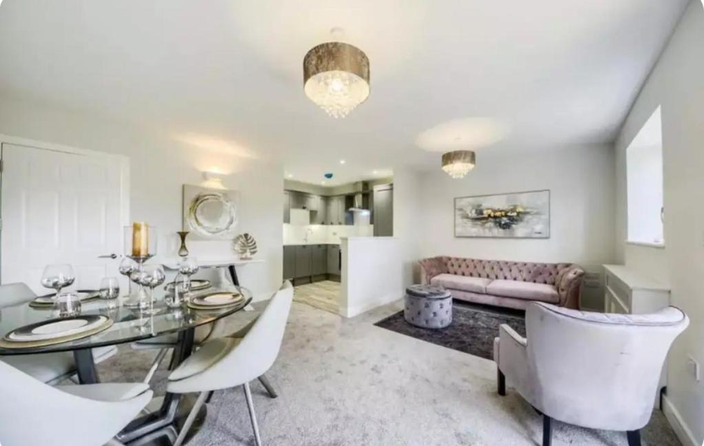 A Luxurious Escape From The *