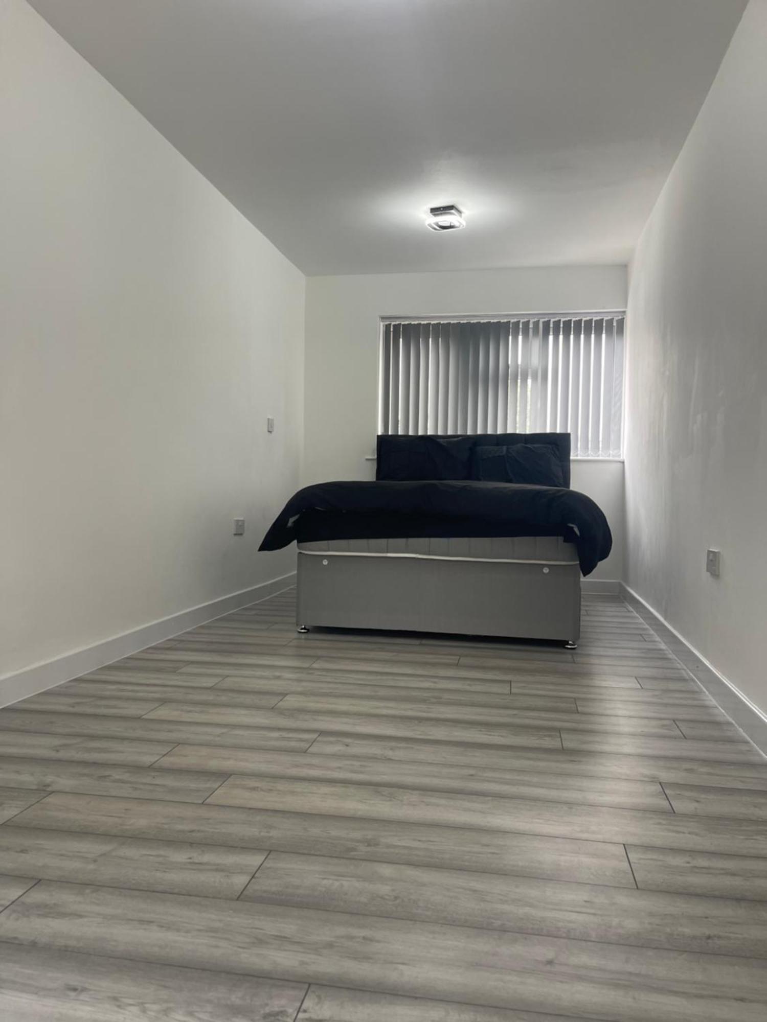 Bede Road Serviced * Coventry
