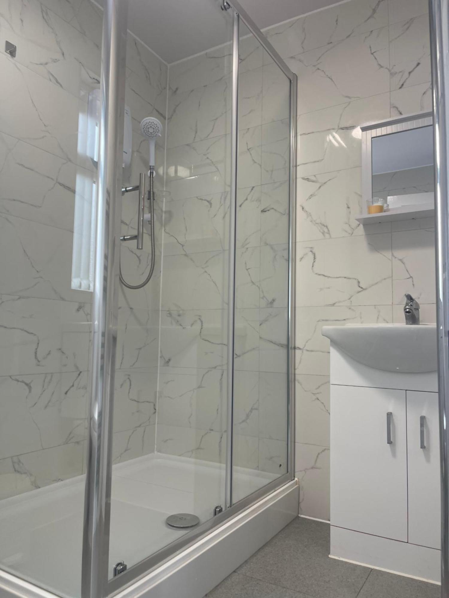 Bede Road Serviced Apartment Coventry