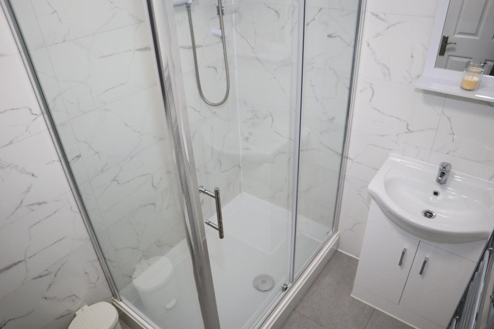 Bede Road Serviced Apartment *