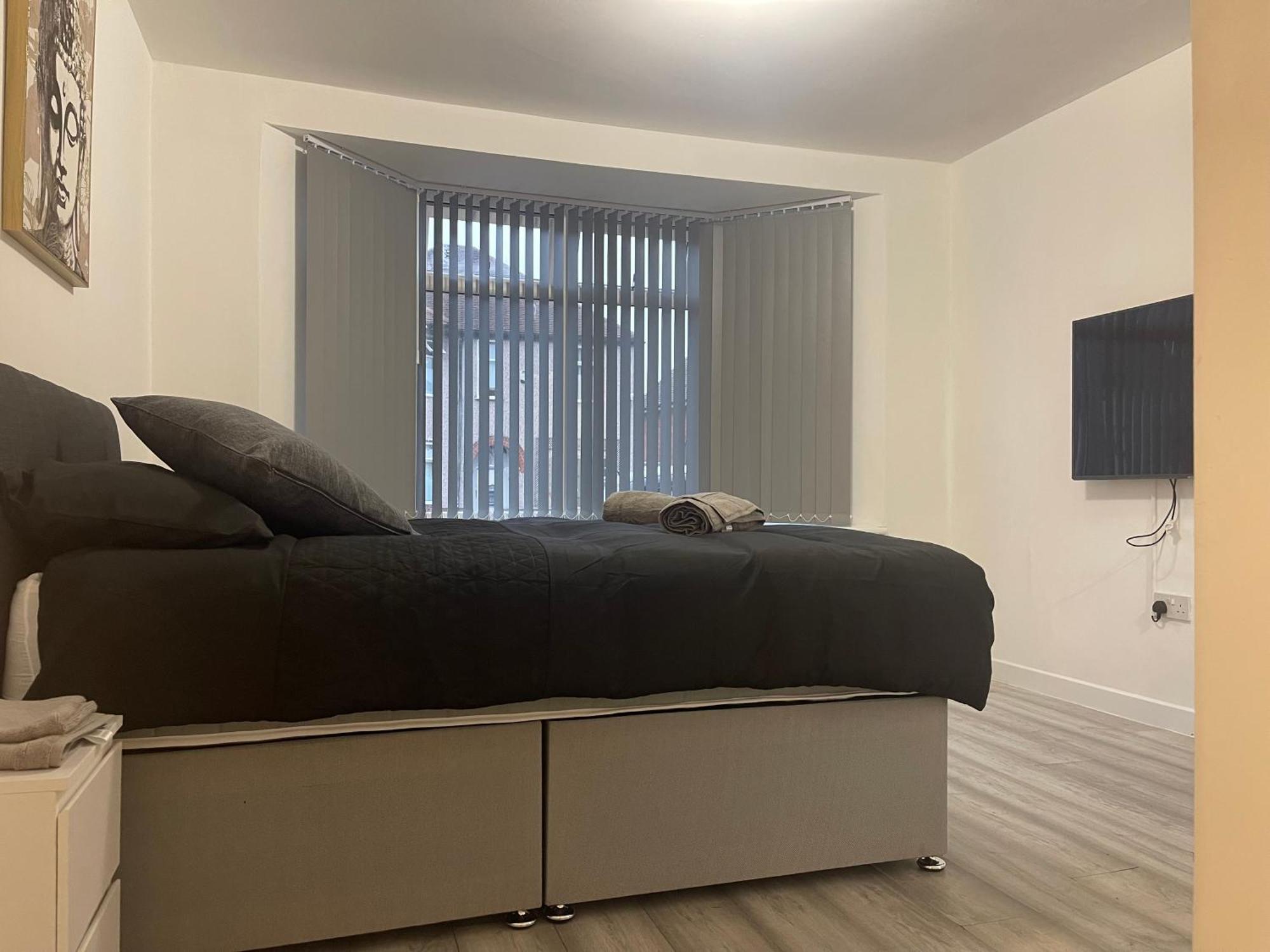 Apartment Bede Road Serviced Coventry