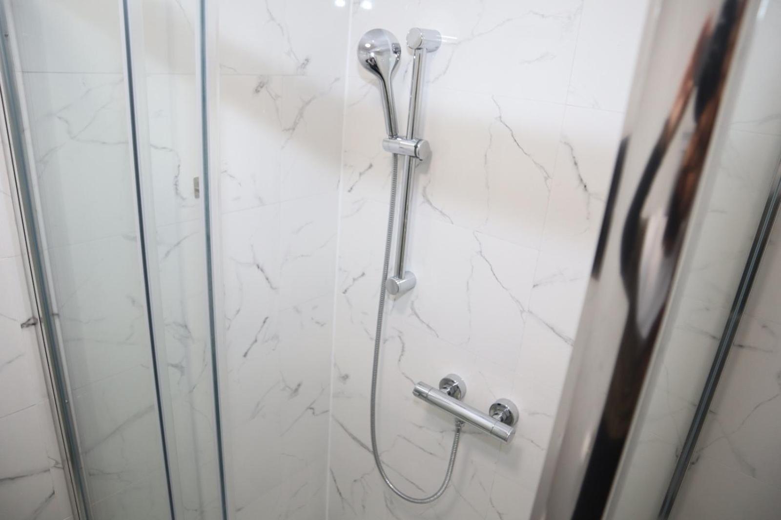 Bede Road Serviced Apartment *