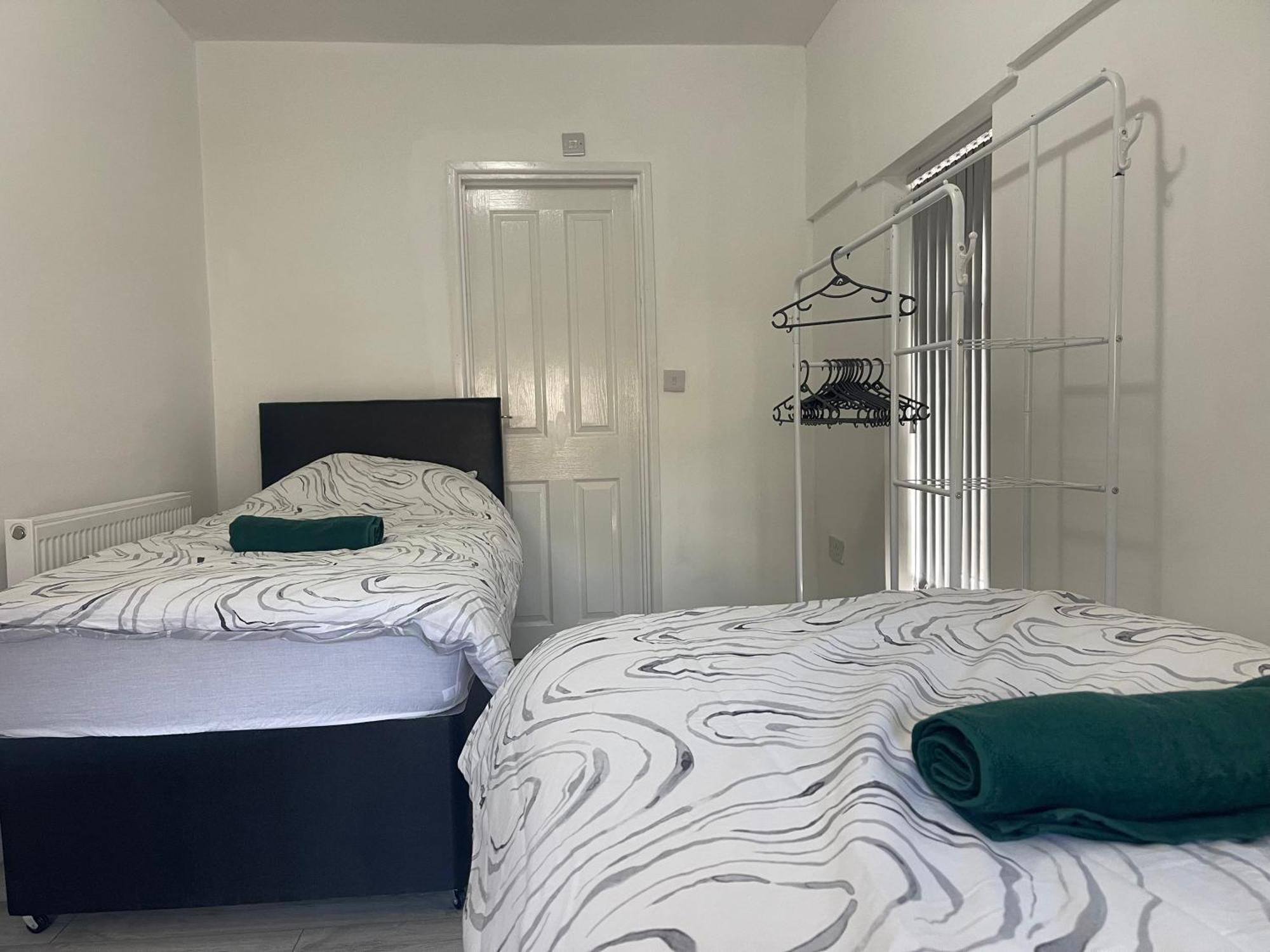 Bede Road Serviced Apartment *