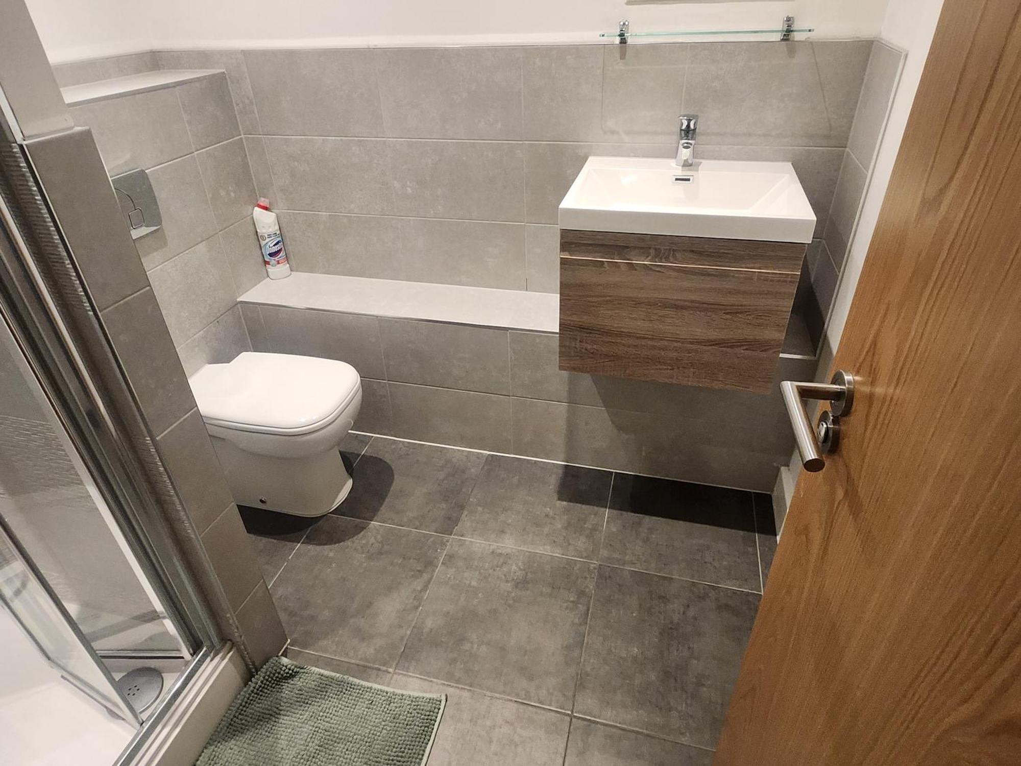 Modern & Cozy 1bed Close To City Centre Apartment *
