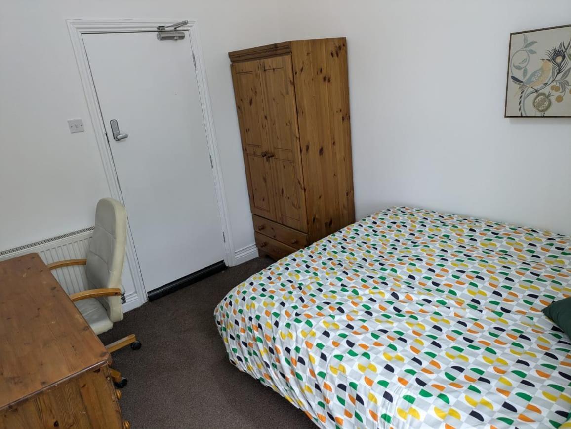 Craven House Apartment