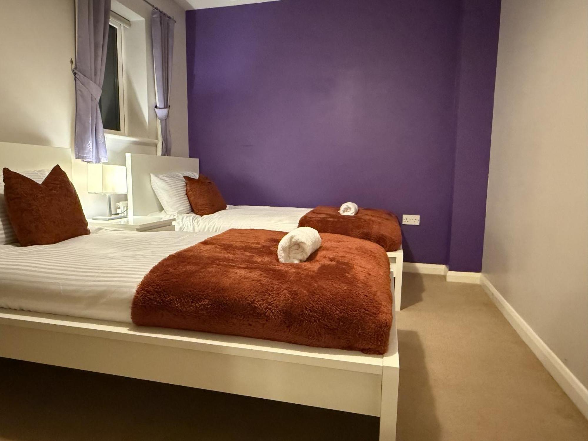 Cov - 3 Bed - Two Park Spaces - Contractors