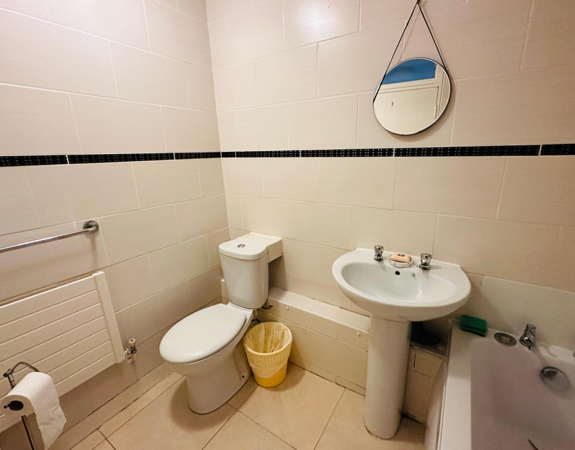 Double In Cannon Park Shopping Center & Free Parking Casa de hóspedes *