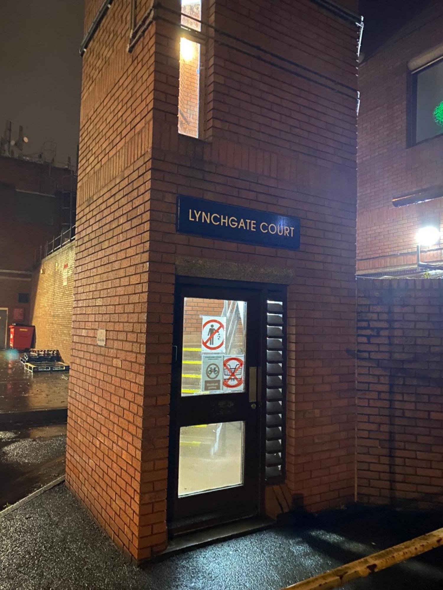 Guest house Close To Uni & Shopping Center Free Parking Single