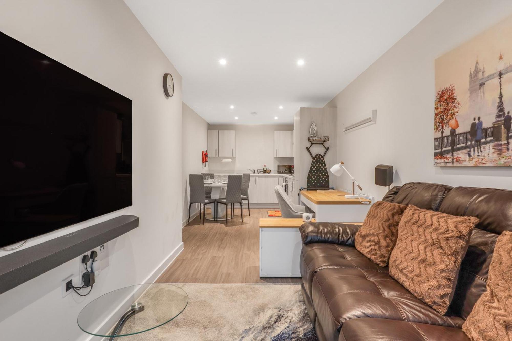 Beaver Stays- Coventry Serviced Apartment * Coventry