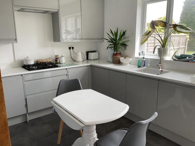 Lovely Double With Smart Tv And Netflix Homestay