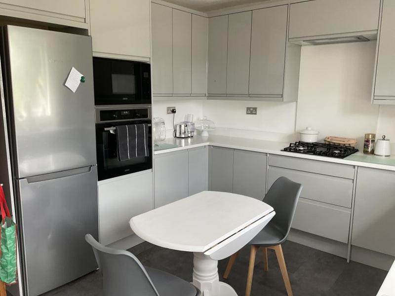 Lovely Double With Smart Tv And Netflix Homestay *