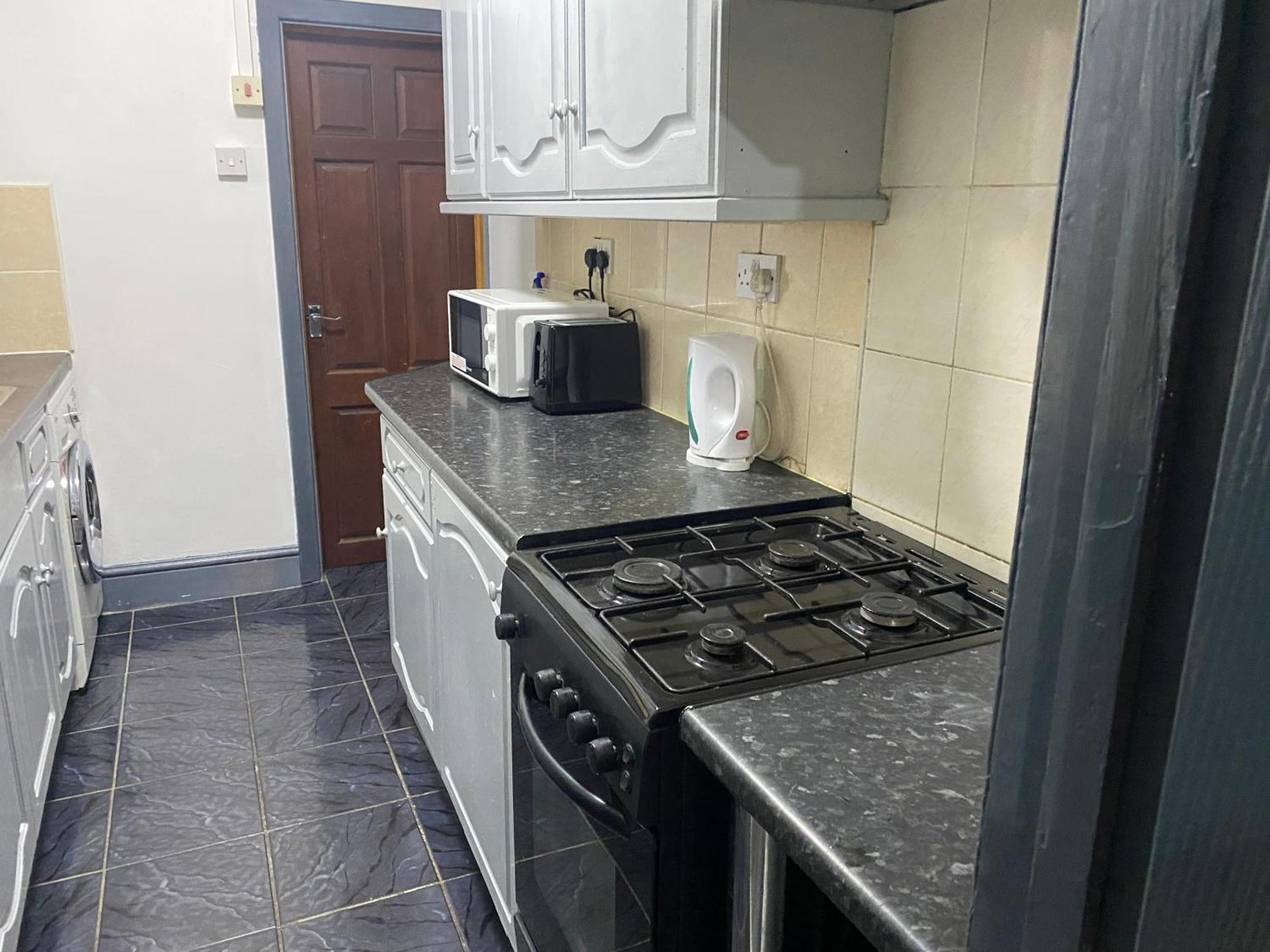 Guest house In Guest - Comfortable Near Centre