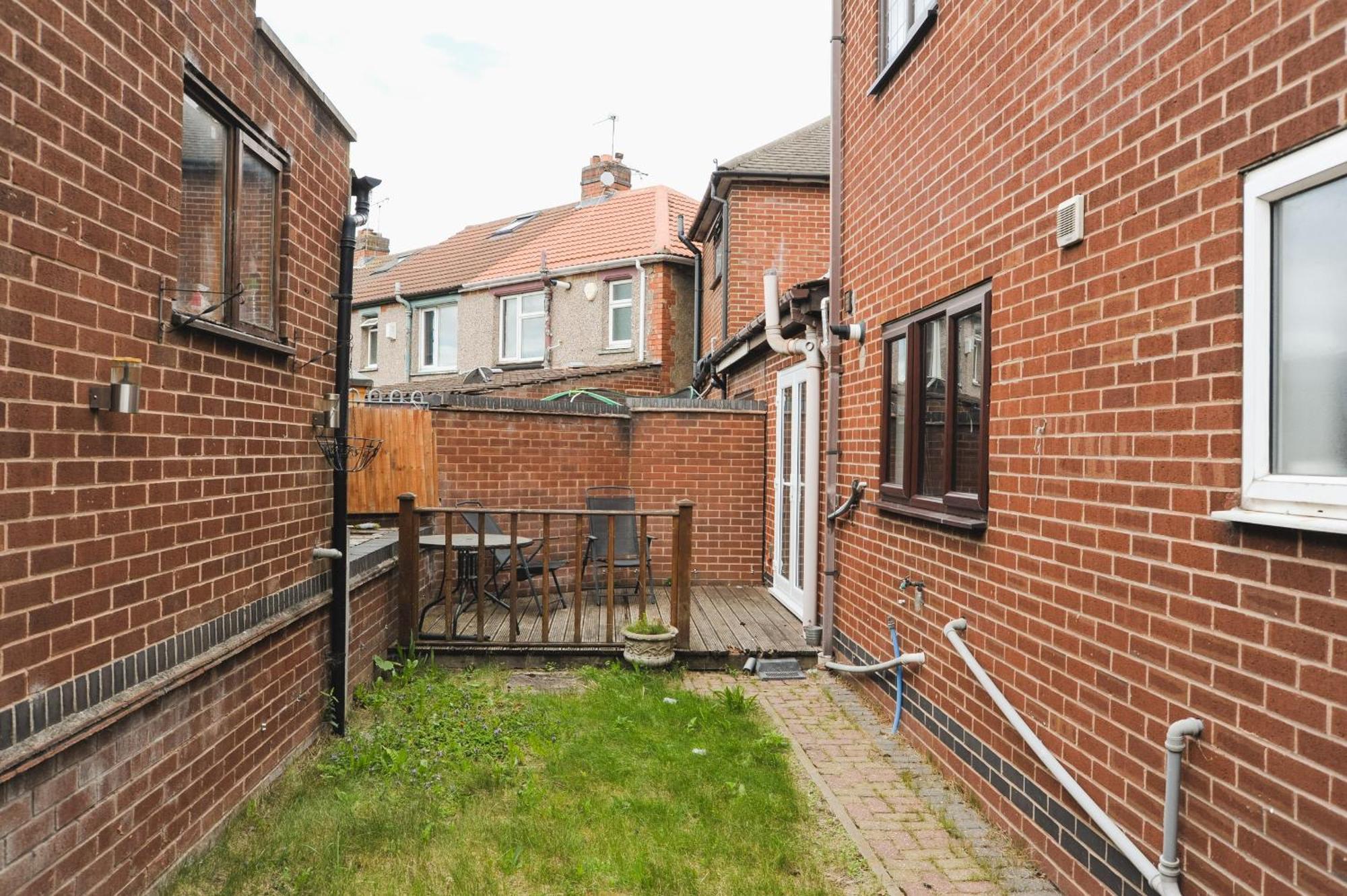 In Guest - Beautiful Big In * Coventry