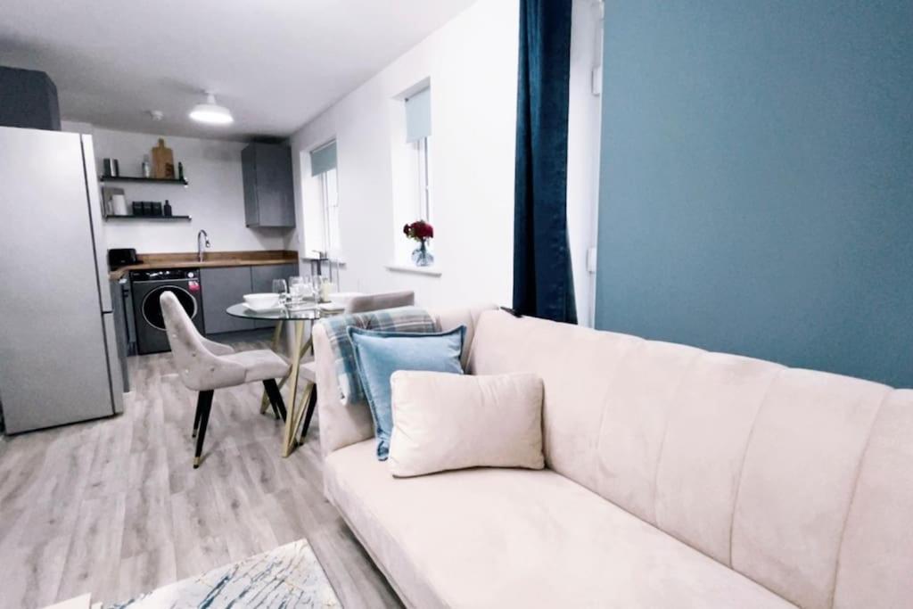 Apartment Fabulous 2bedroom Flat *