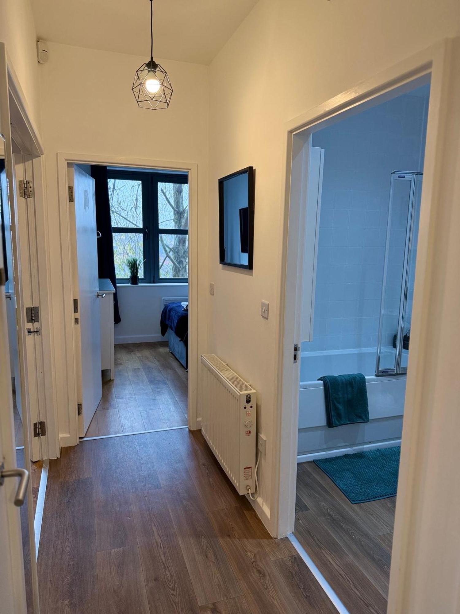 Apartment Vibrant Cosy 2 Bedroom Coventry