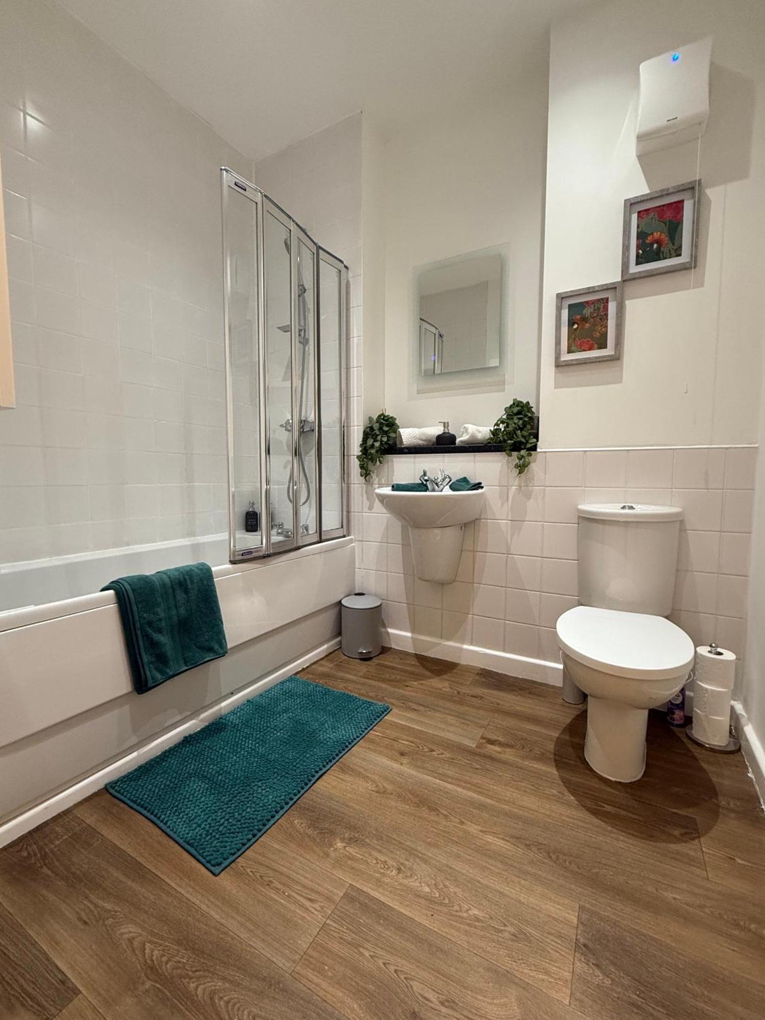Apartment Vibrant Cosy 2 Bedroom