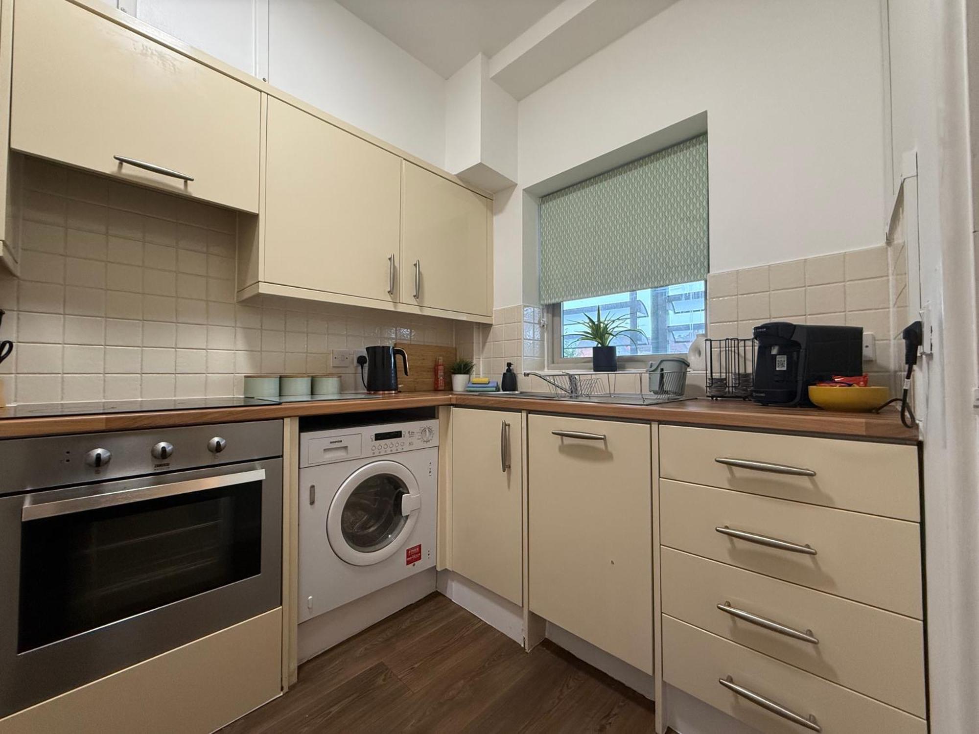 Apartment Vibrant Cosy 2 Bedroom Coventry