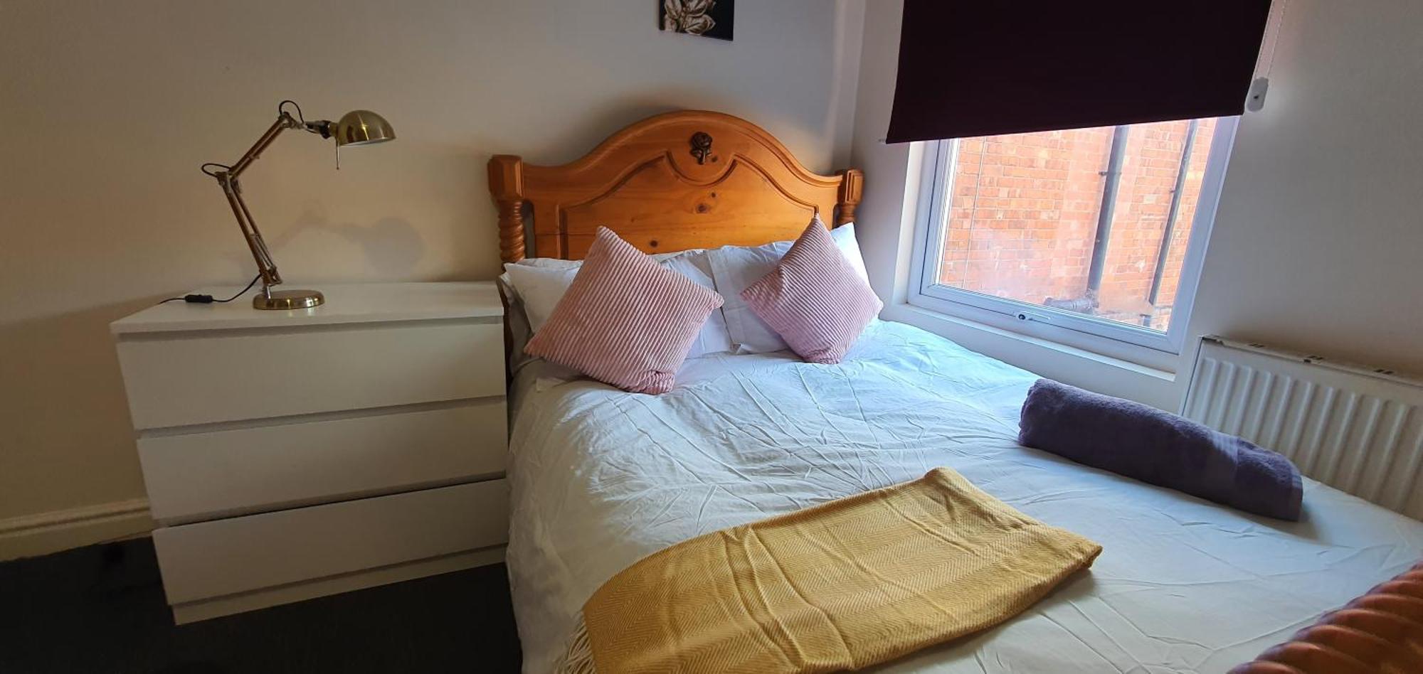 In Guest - Bright Nice In * Coventry