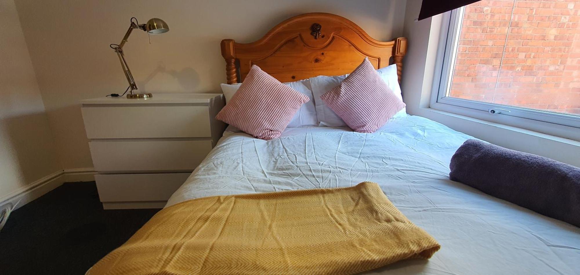 In Guest - Bright Nice In Guest house *