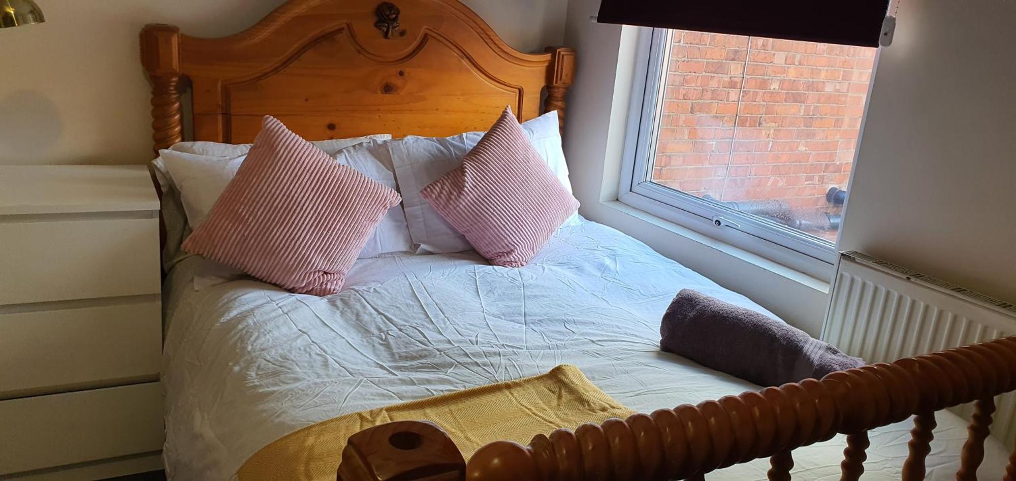 In Guest - Bright Nice In * Coventry