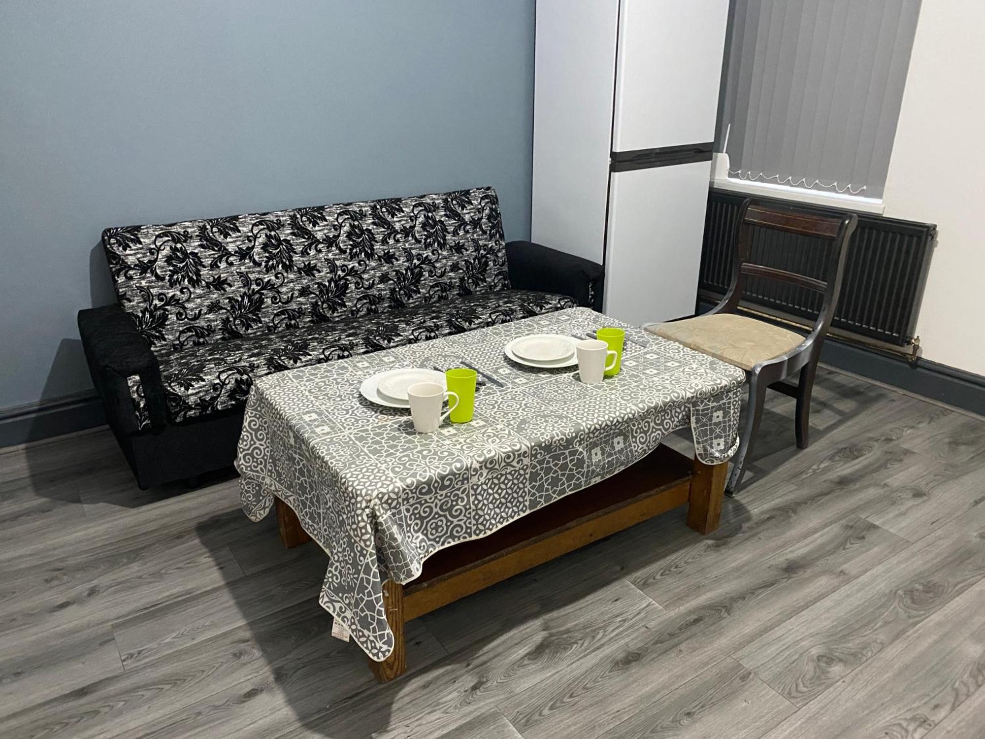 In Guest - Spacious In Centre * Coventry