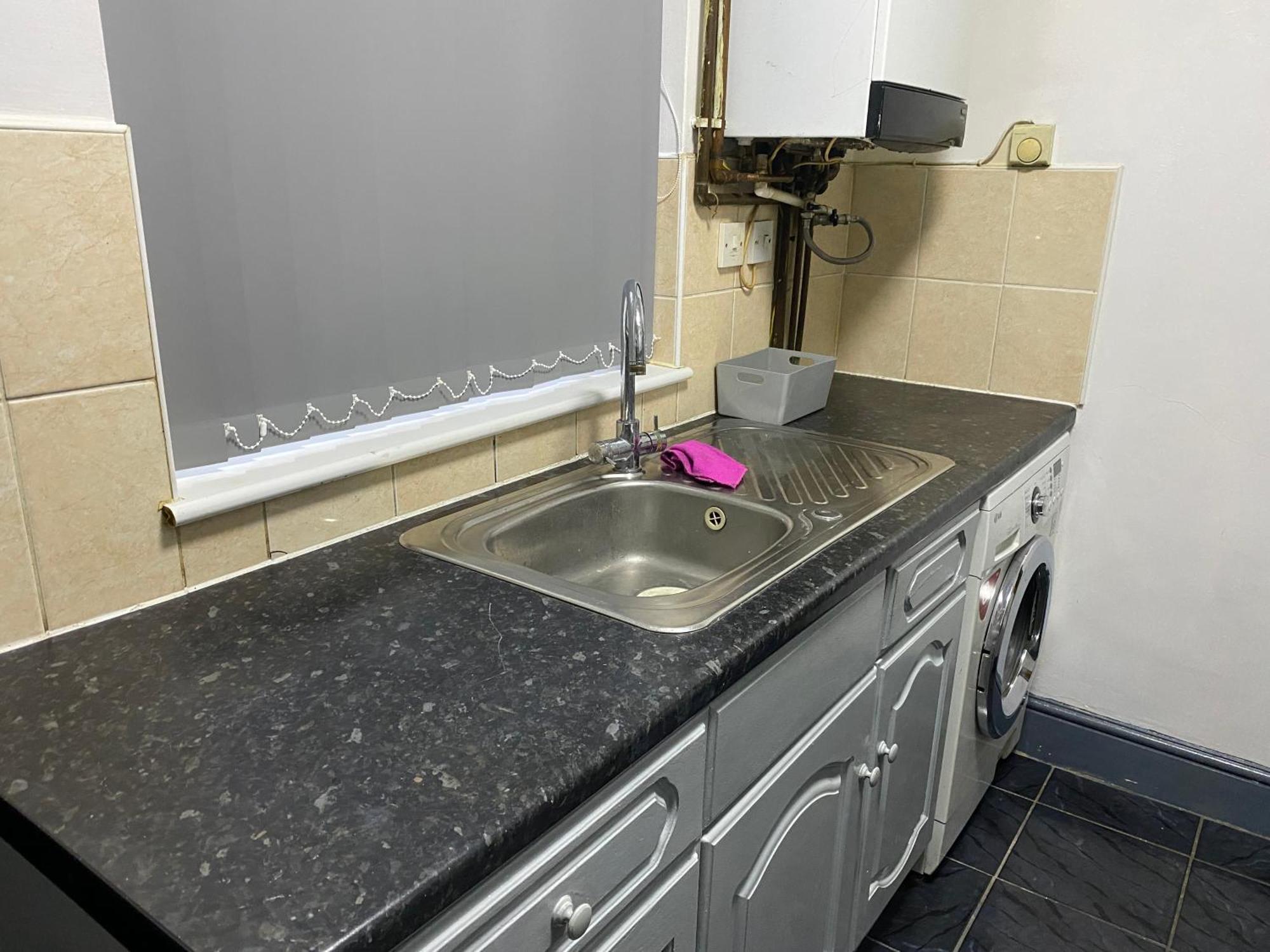Casa de hóspedes In Guest - Spacious In Centre Coventry