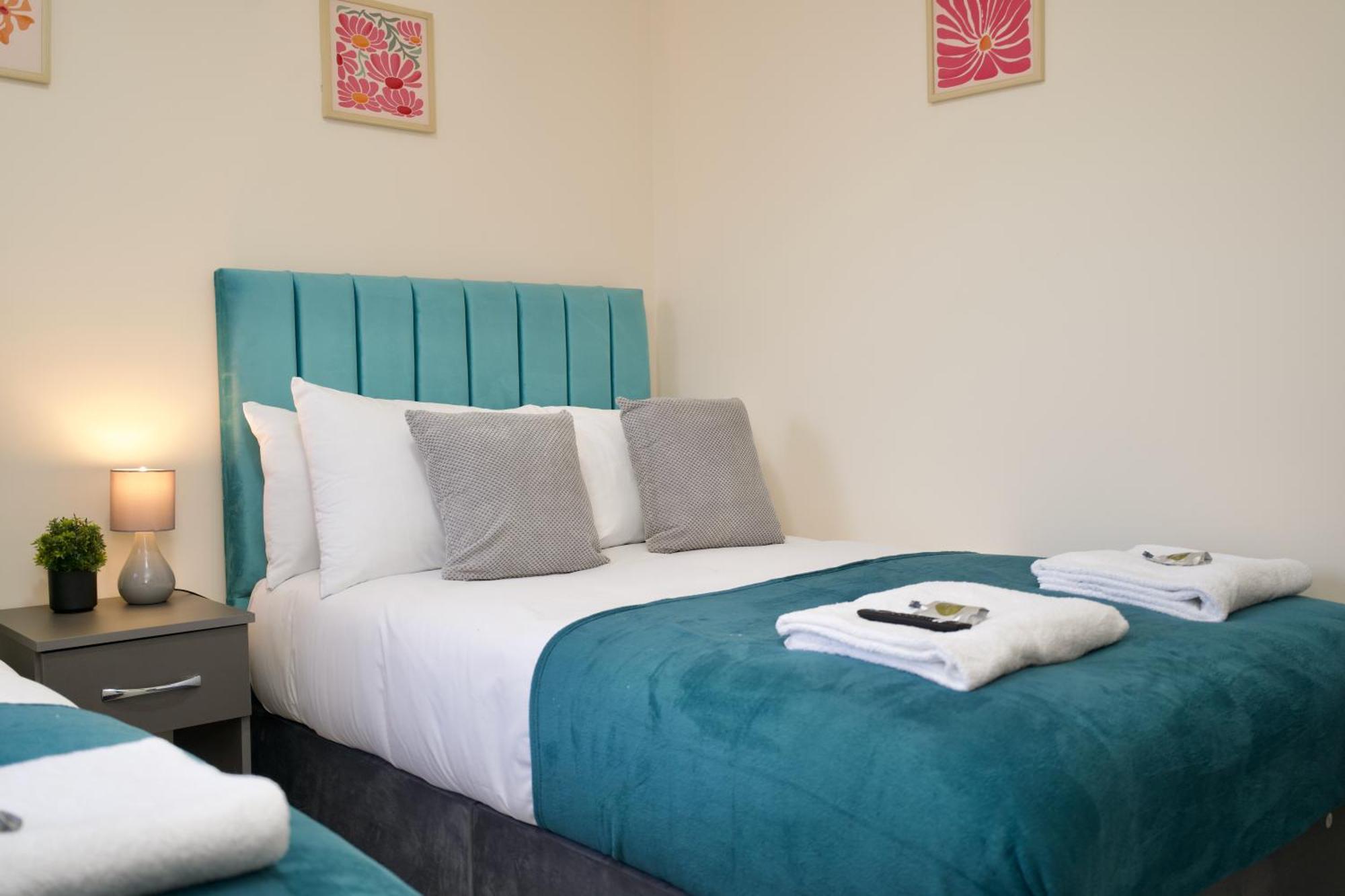 Charming 2bed Gem - Free Parking & Netflix, Wifi, Walk To Centre Apartment