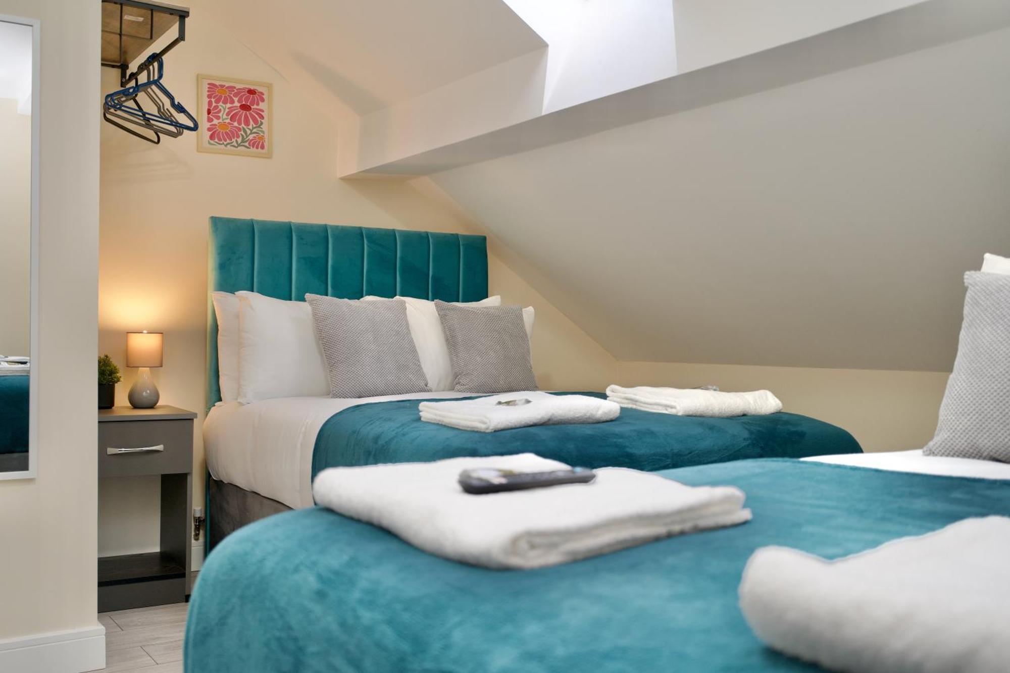 Apartment Charming 2bed Gem - Free Parking & Netflix, Wifi, Walk To Centre Coventry