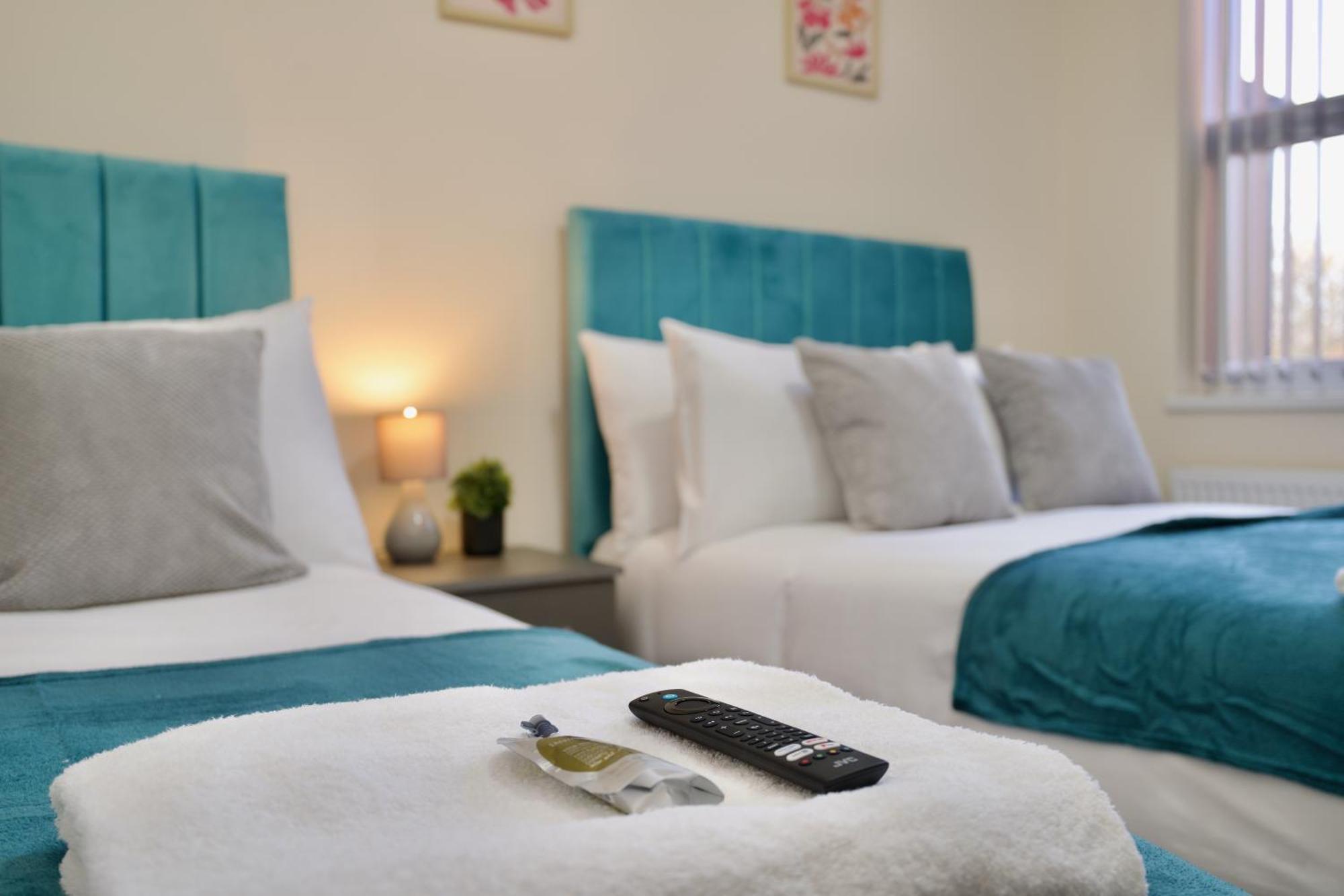 Charming 2bed Gem - Free Parking & Netflix, Wifi, Walk To Centre Apartment