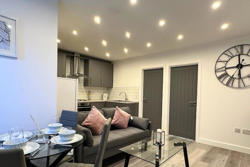 Apartment Modern 2 Bedroom Coventry