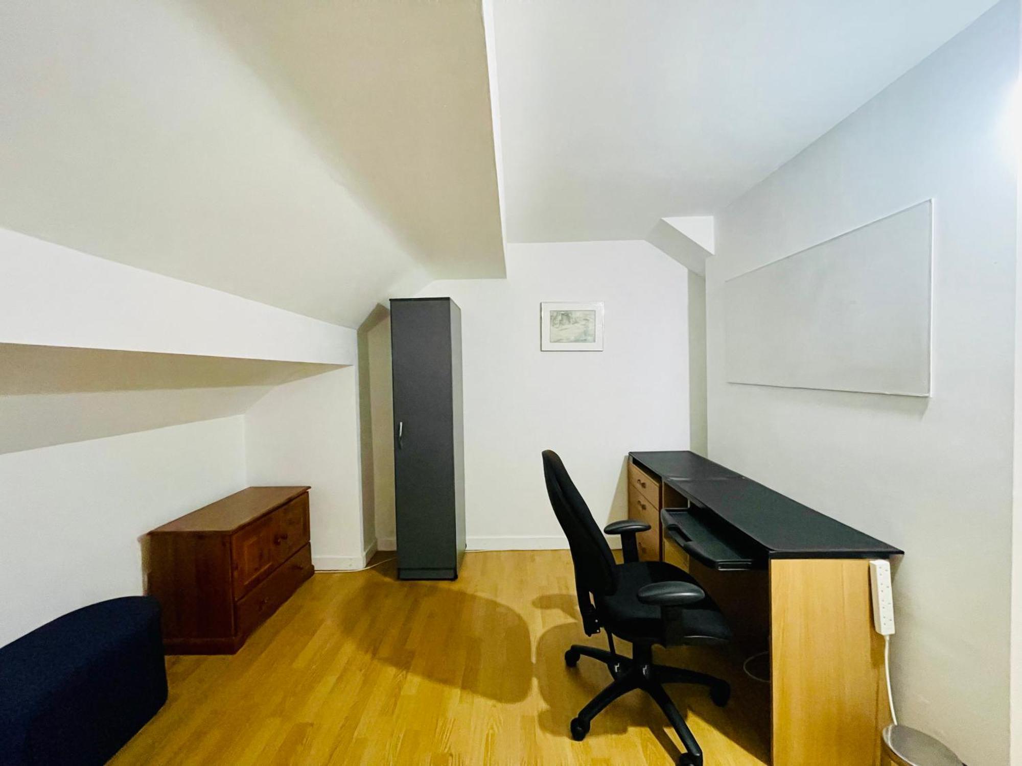 4 - Modern Ensuite In The Heart Of Casa de hóspedes Coventry