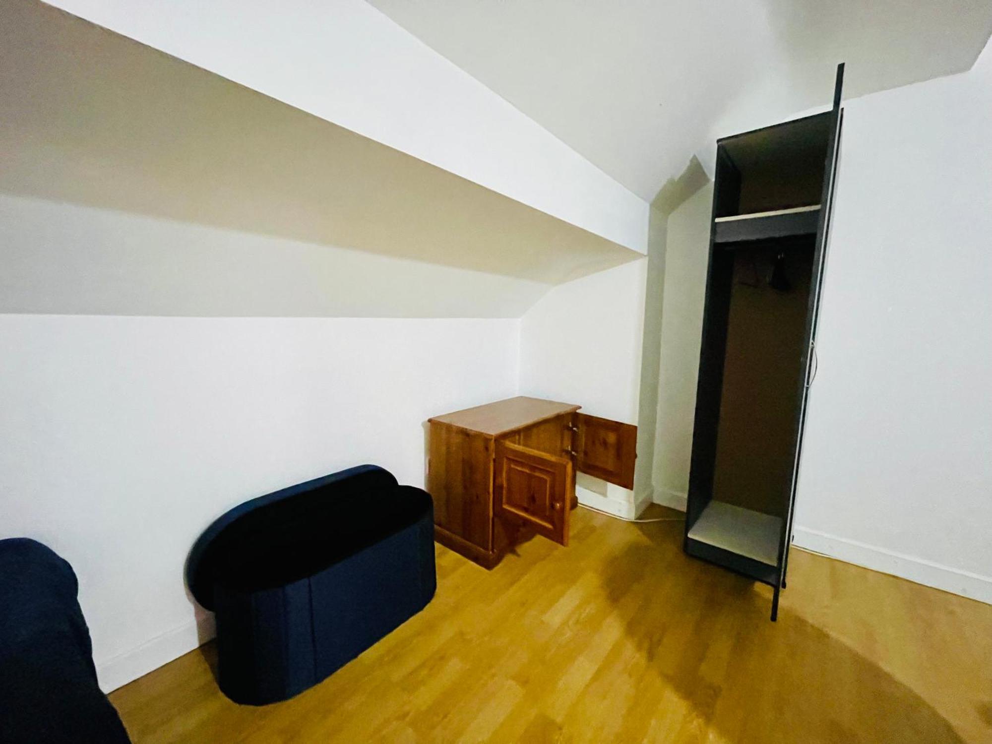 Casa de hóspedes 4 - Modern Ensuite In The Heart Of *