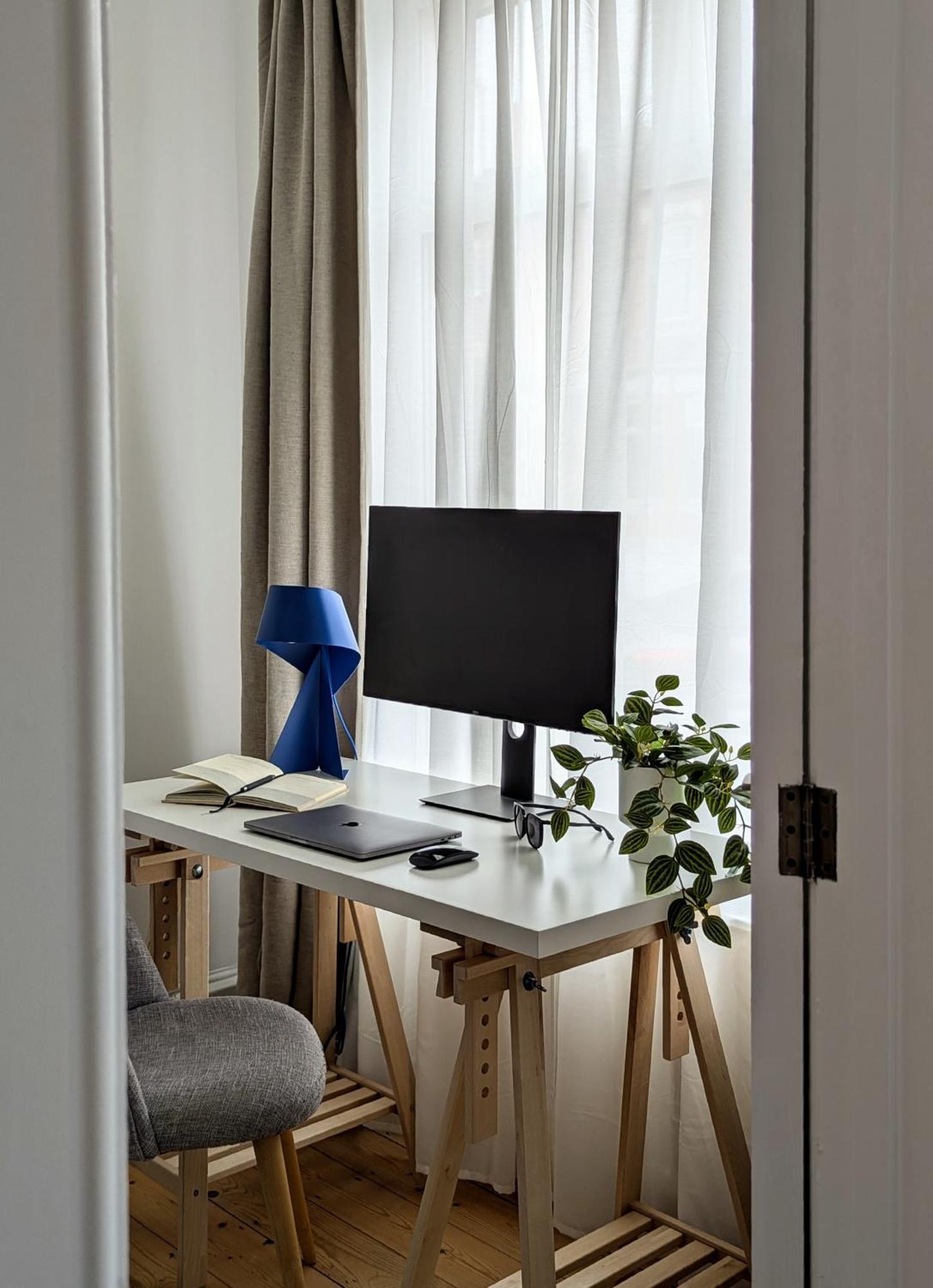 Urban Oasis Serviced - Families, Remote Work, Corporate, Contractors Apartment *