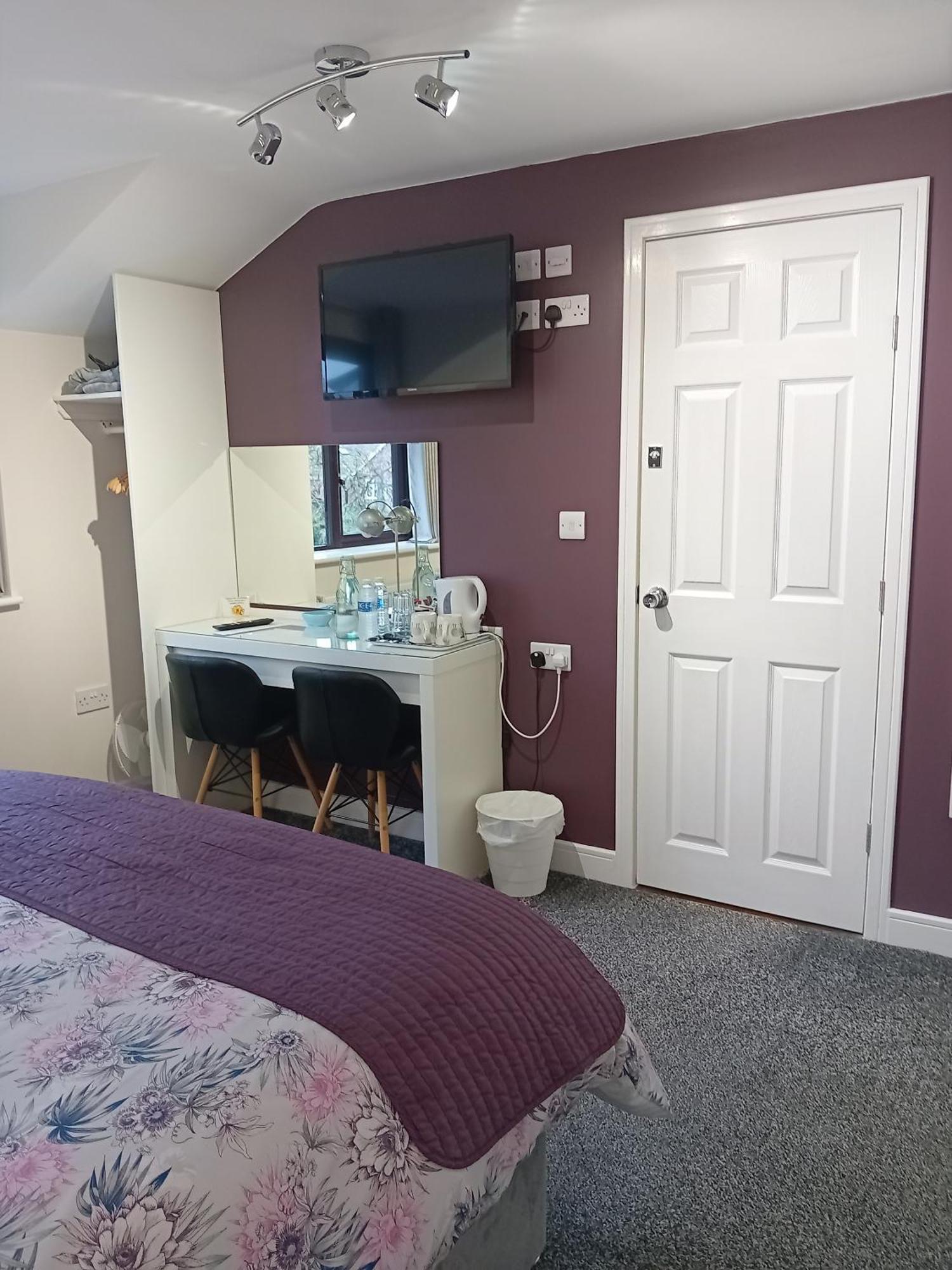 Middle House Bed & Breakfast